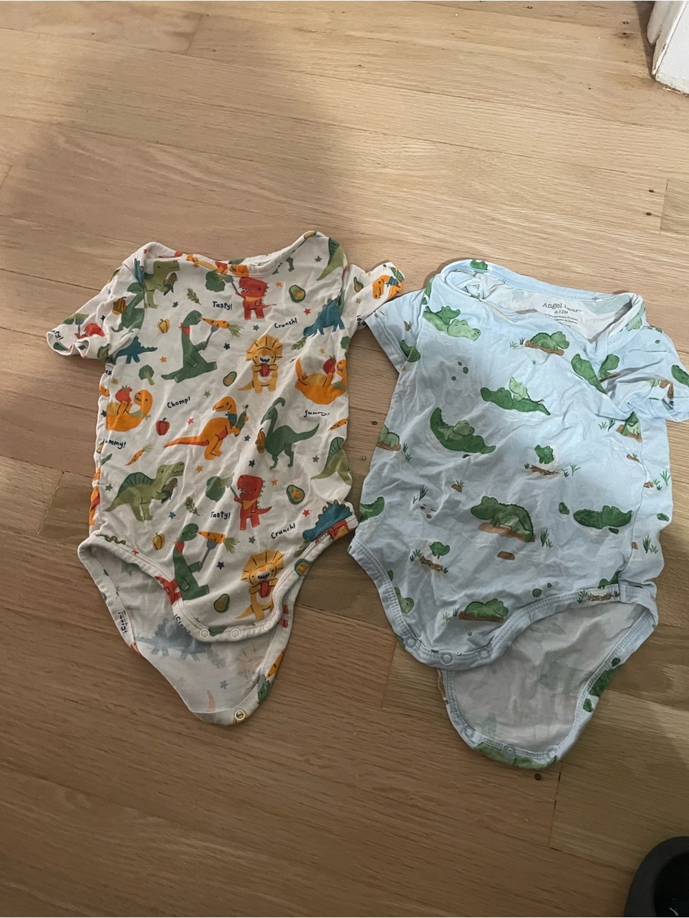 Angel dear bundle 6-12 months onesie